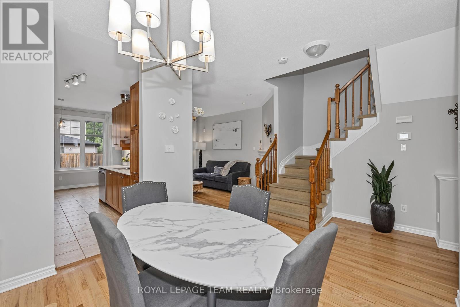 91 Whetstone Crescent, Ottawa, Ontario  K2G 7C4 - Photo 6 - X12187878
