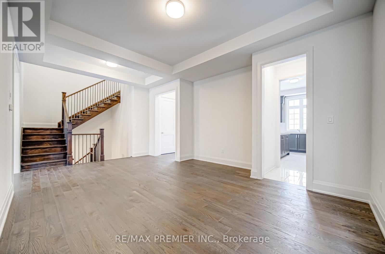 31 Bayberry Drive E, Adjala-Tosorontio, Ontario  L0G 1W0 - Photo 11 - N12090632