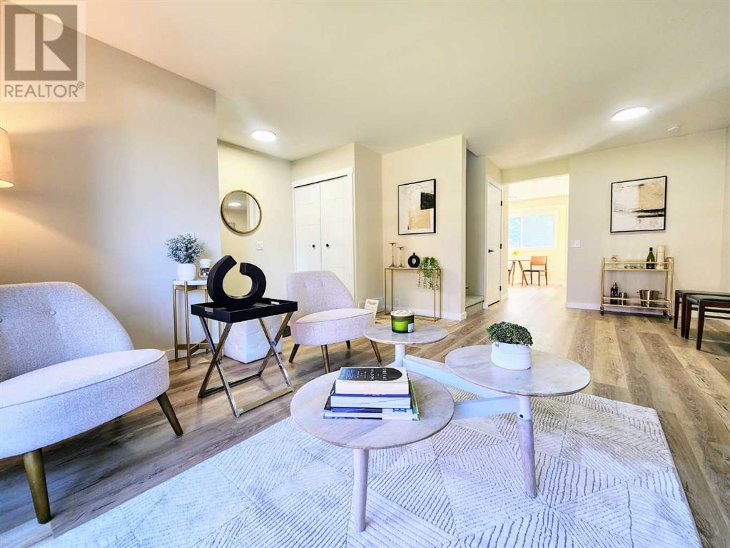 Property at 468 Cannington Close SW image 1