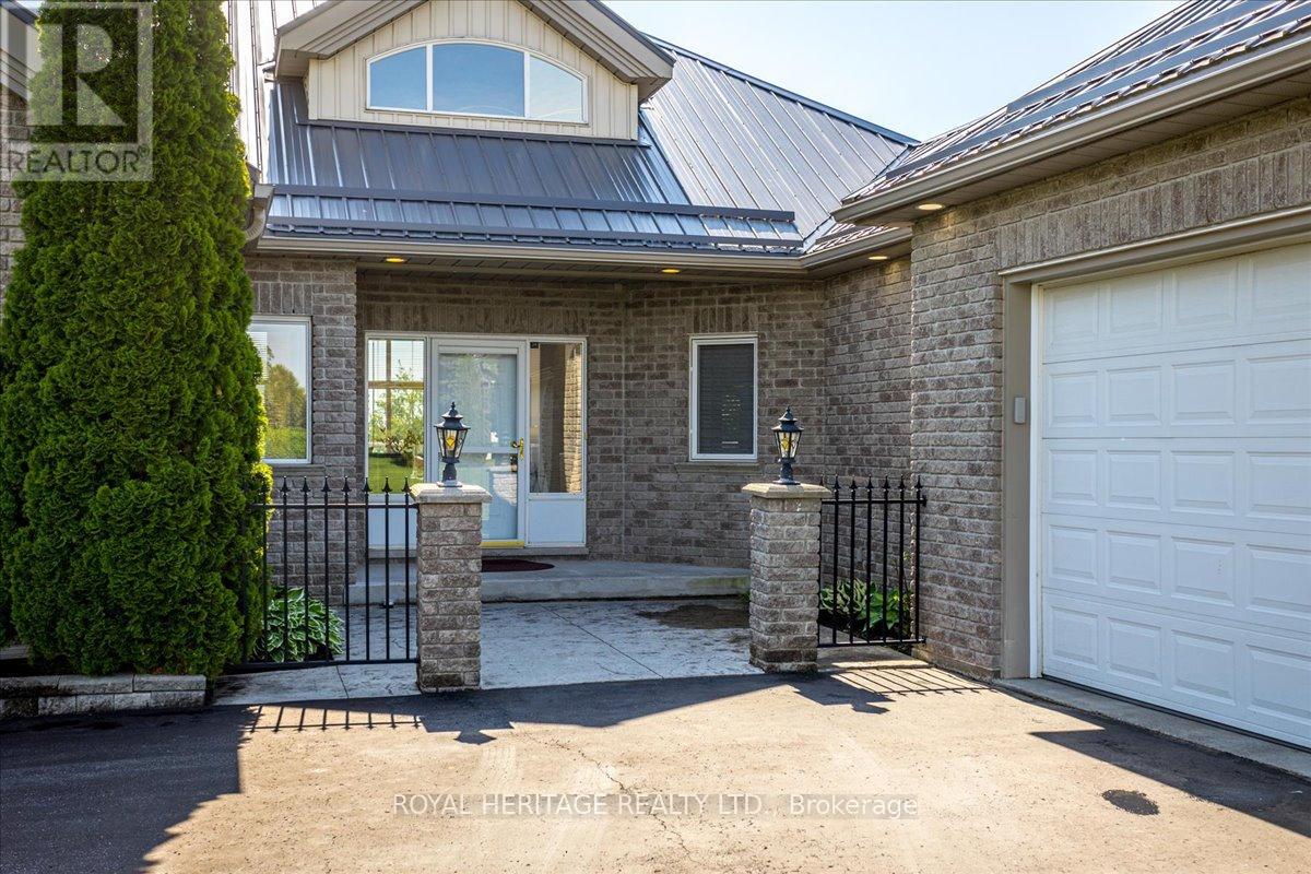 139 Peller Court, Kawartha Lakes, Ontario  K0M 1A0 - Photo 2 - X12186508
