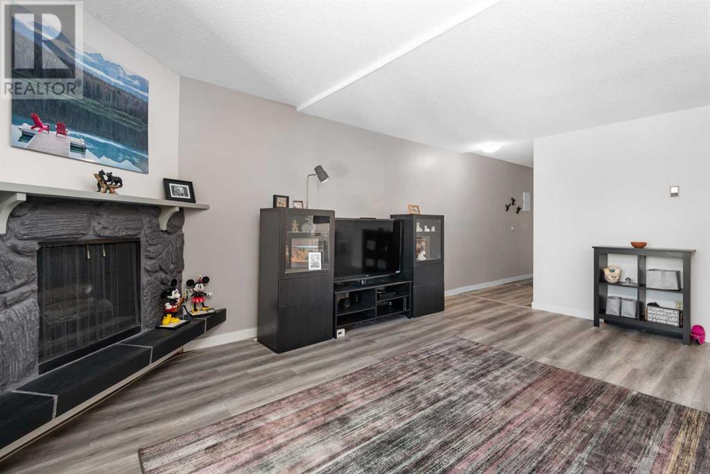 Property at 3201, 4001C 49 Street NW image 4