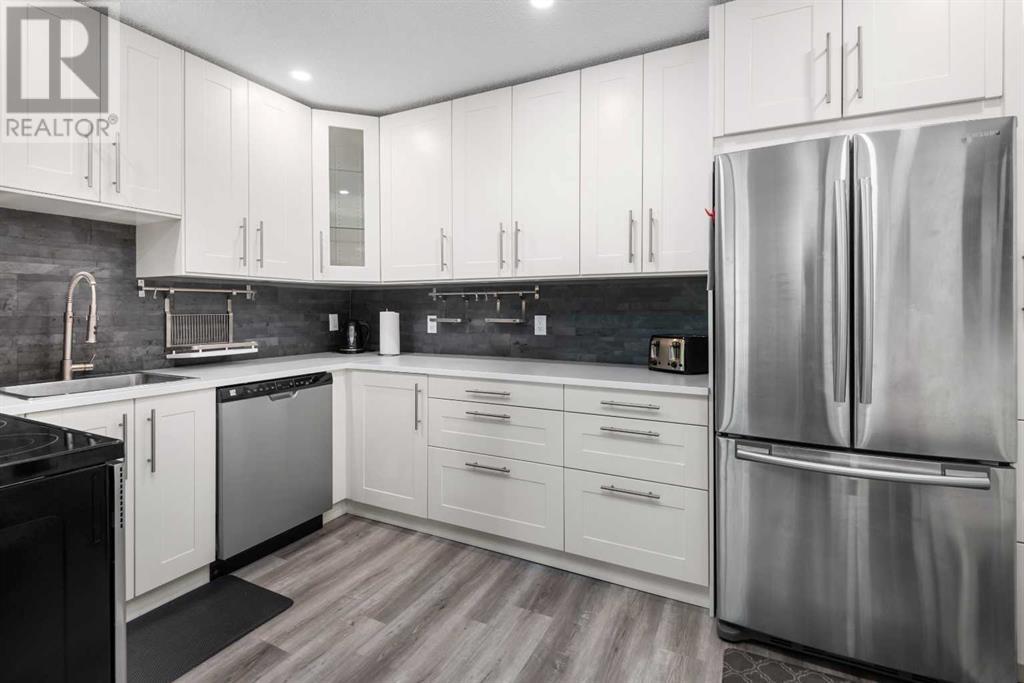 Property at 3201, 4001C 49 Street NW image 5