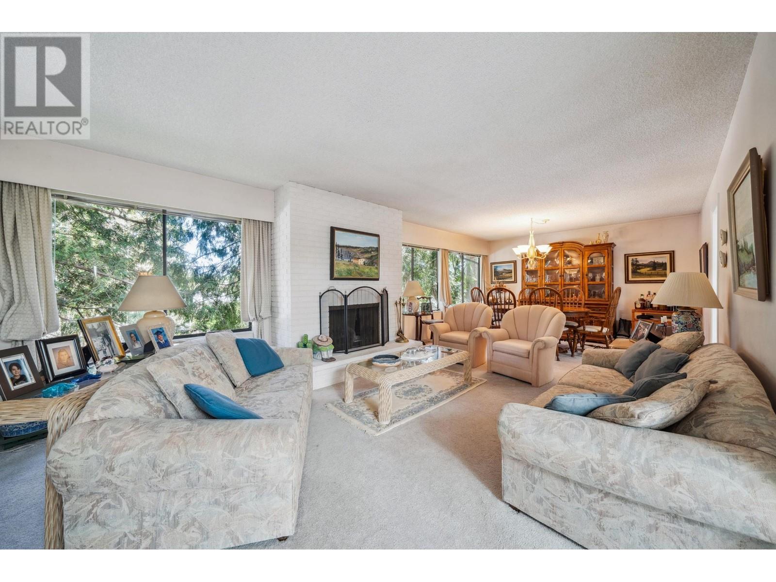 Property at 4706 MEADFEILD ROAD image 5