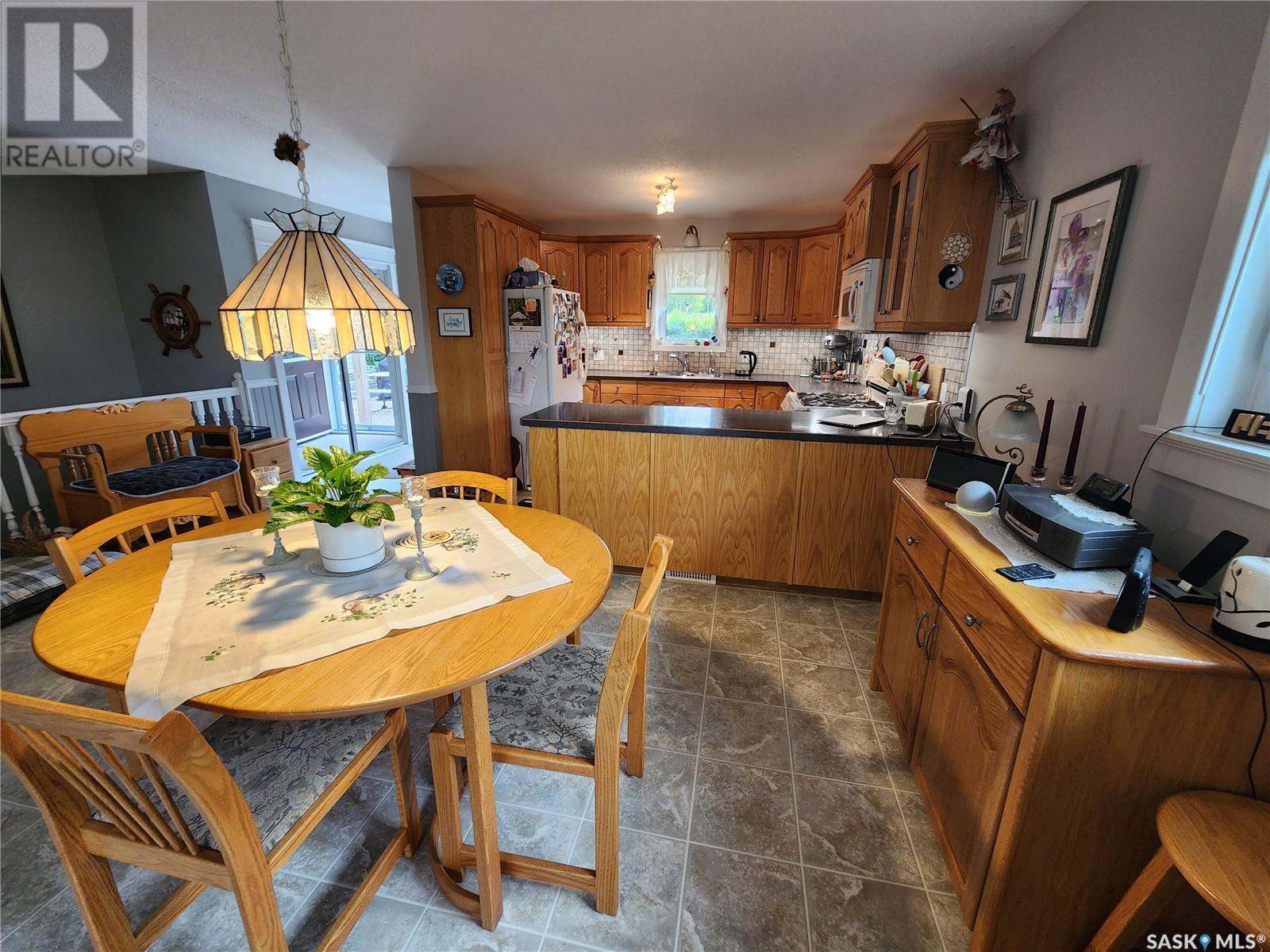 353 6th Avenue, Broadview, Saskatchewan  S0G 0K0 - Photo 16 - SK007870