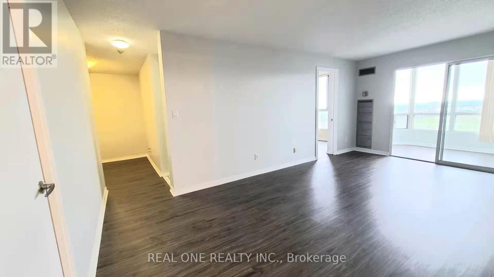 Ph07 - 155 Hillcrest Avenue, Mississauga, Ontario  L5B 3Z2 - Photo 8 - W12187887