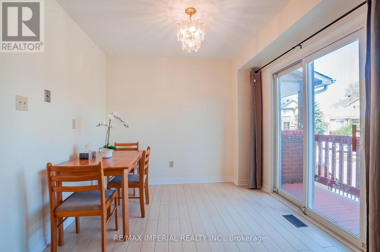 85 Festival Drive, Toronto, Ontario  M2R 3T9 - Photo 19 - C12129212