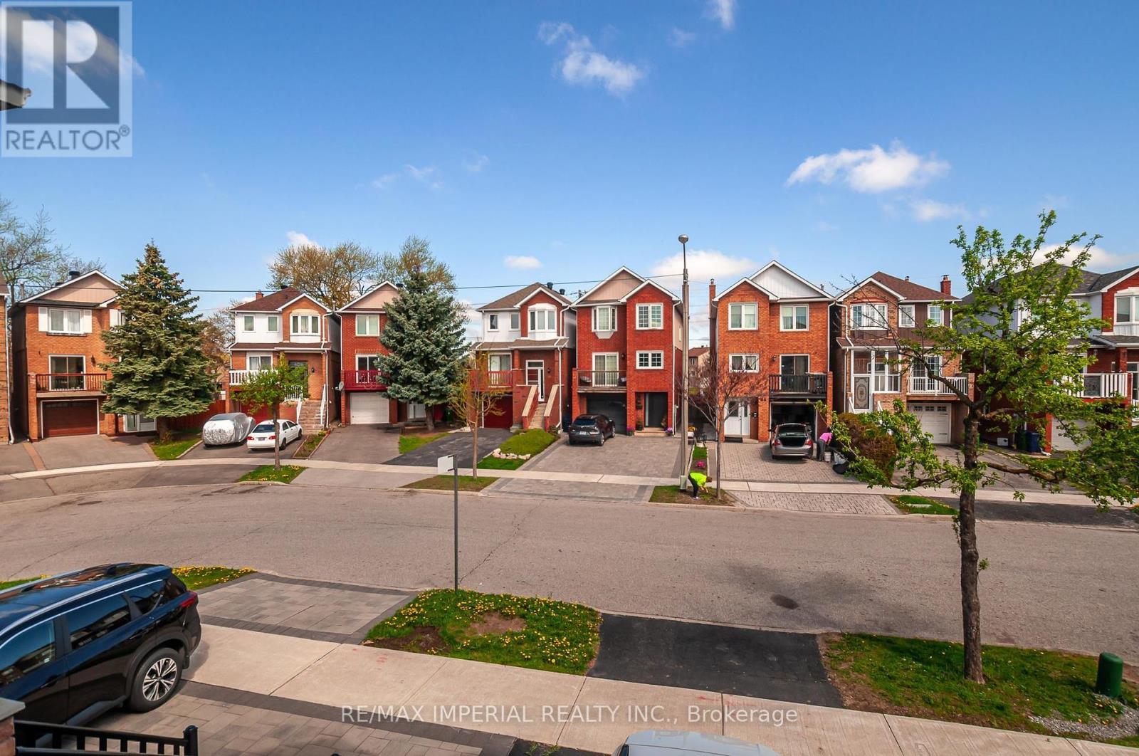 85 Festival Drive, Toronto, Ontario  M2R 3T9 - Photo 21 - C12129212
