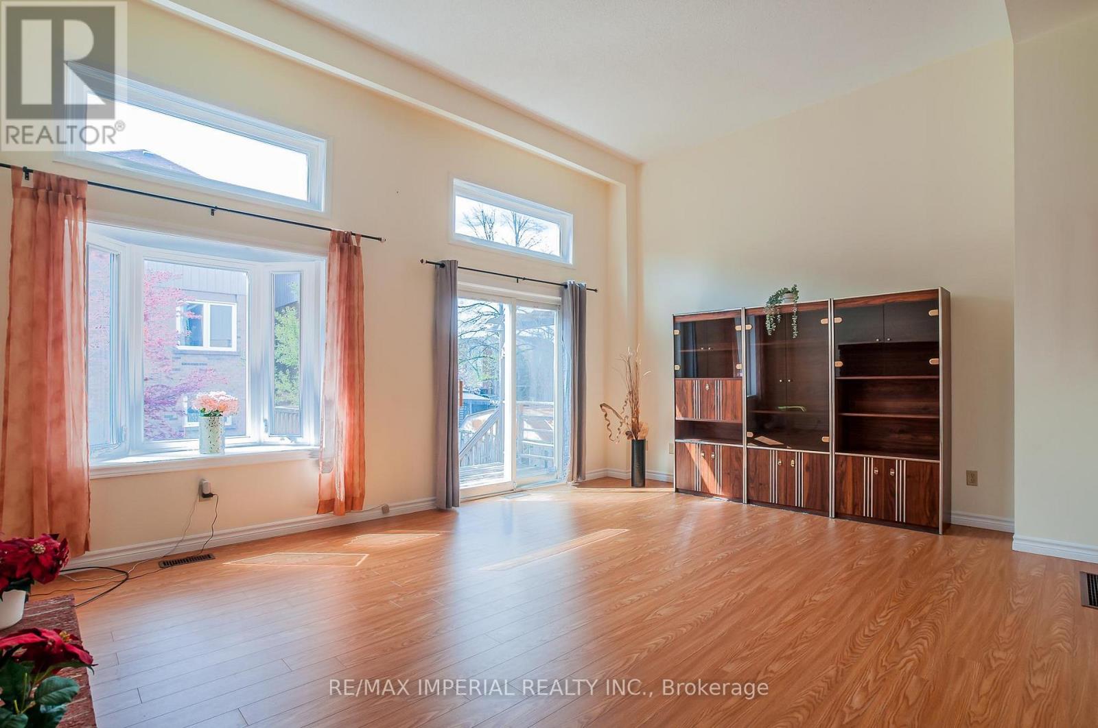 85 Festival Drive, Toronto, Ontario  M2R 3T9 - Photo 6 - C12129212