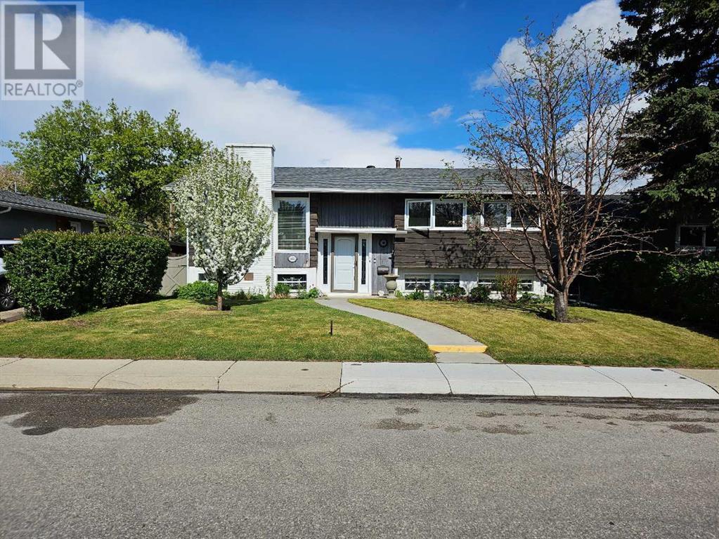 Property at 6604 34 Street SW image 1