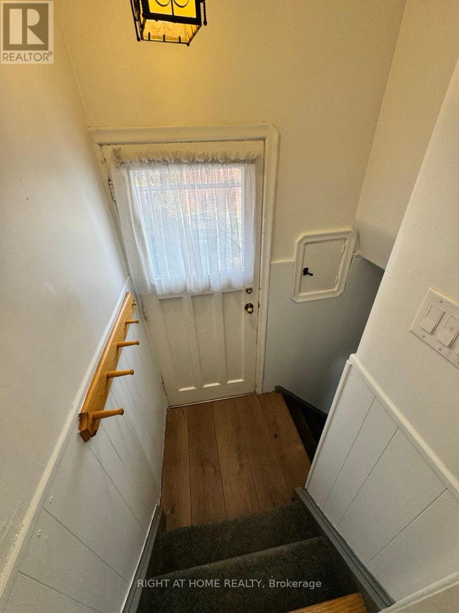 26 Melody Road, Toronto, Ontario  M9M 1C7 - Photo 12 - W12187898