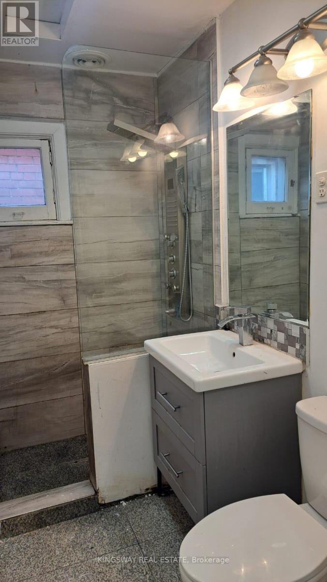 147 Harmony Avenue, Hamilton, Ontario  L8H 4Y4 - Photo 3 - X12187902
