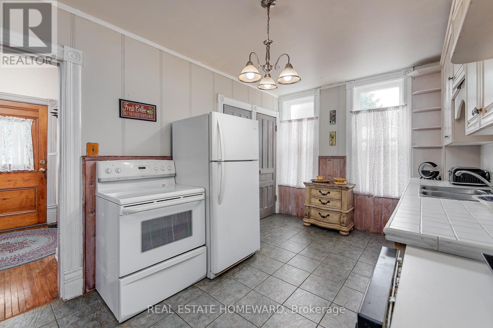 75 Patrick Street, Orillia, Ontario  L3V 5L3 - Photo 20 - S12187832