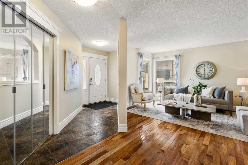Property at 202 Royal Birkdale Crescent NW image 5
