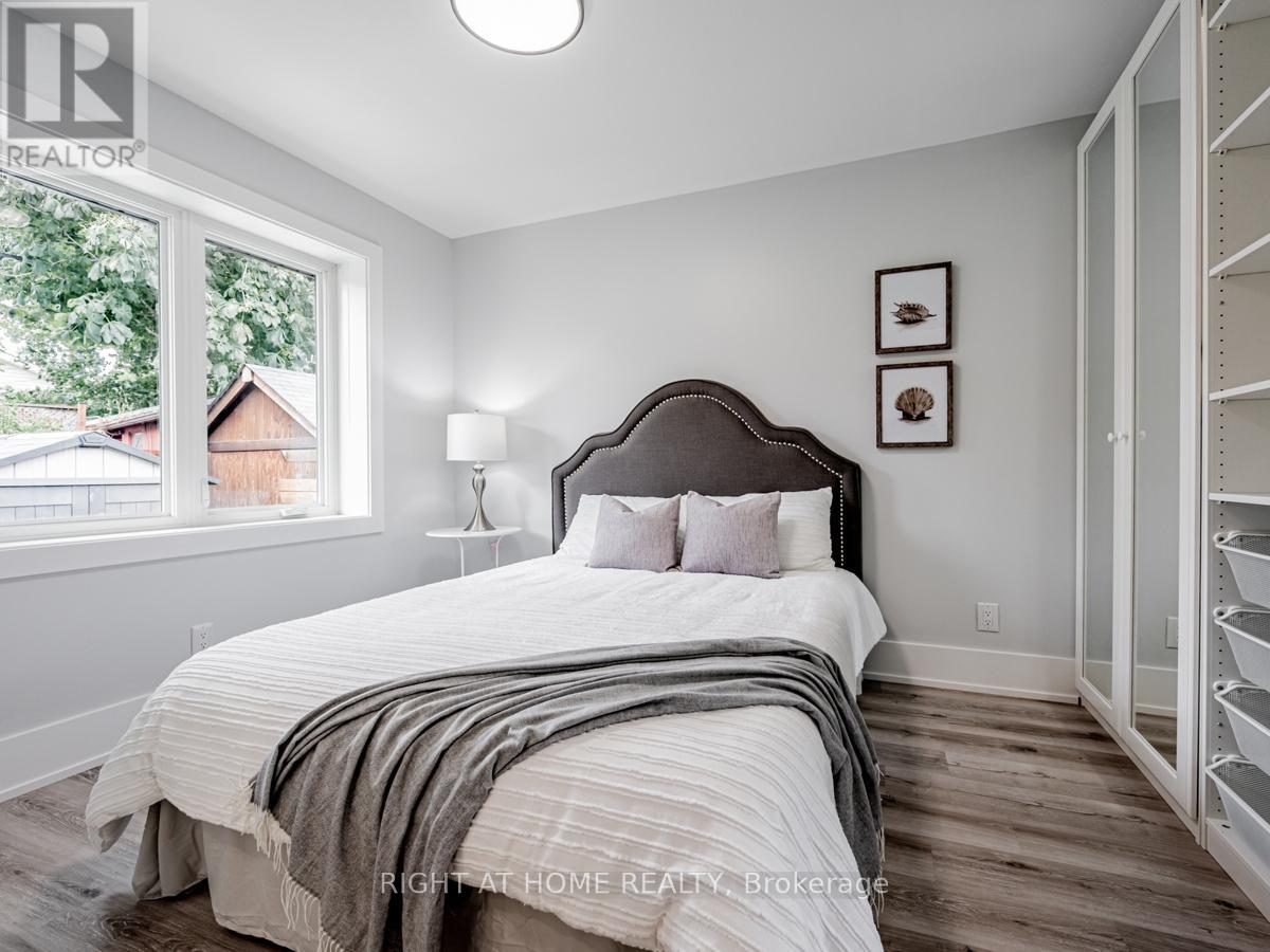 3 Rollins Place, Toronto, Ontario  M9B 3Y4 - Photo 15 - W12166624