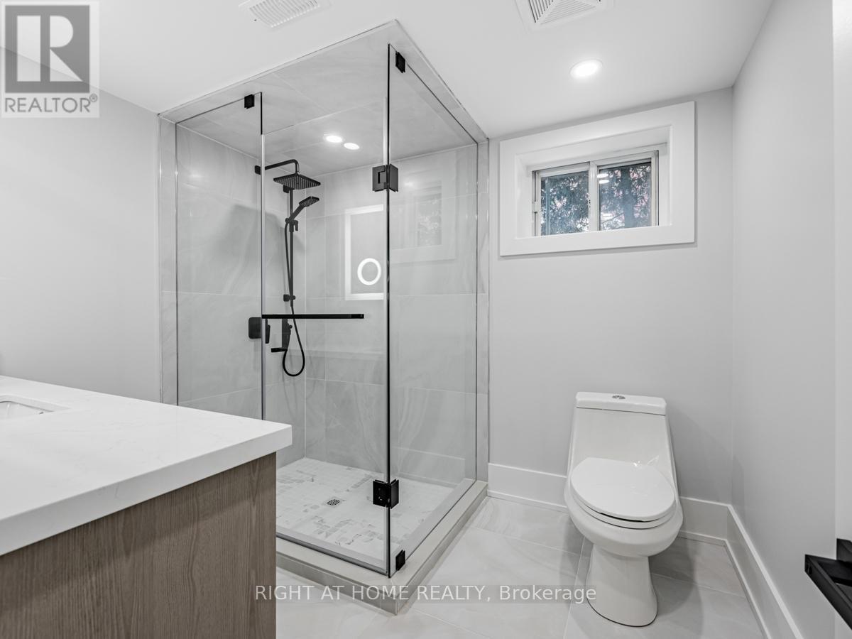 3 Rollins Place, Toronto, Ontario  M9B 3Y4 - Photo 28 - W12166624