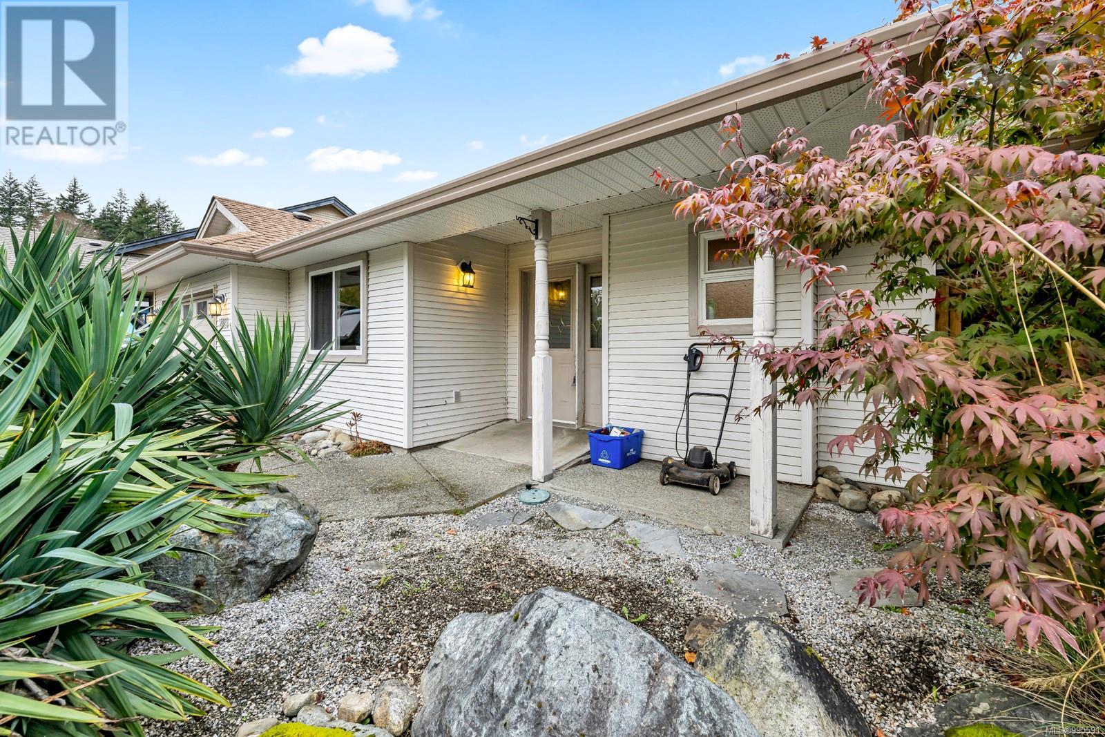 Property at 2273 Pond Pl image 2