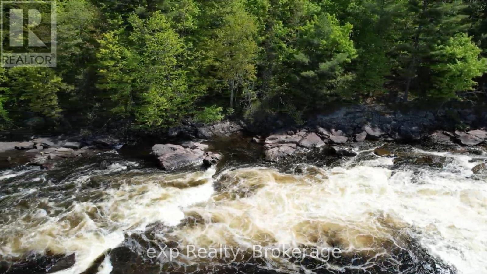 26 Magnet Road, Magnetawan, Ontario P0A 1P0 - Photo 10 - X12106593