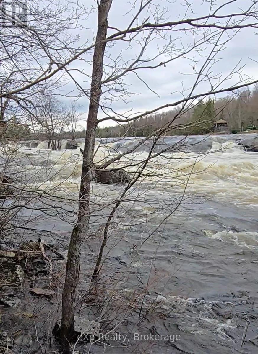 26 Magnet Road, Magnetawan, Ontario  P0A 1P0 - Photo 13 - X12106593