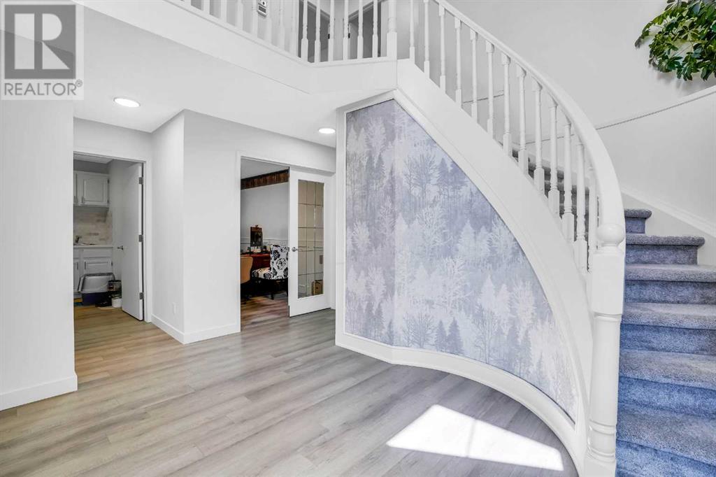 1360 Shawnee Road Sw, Calgary, Alberta  T2Y 2T1 - Photo 3 - A2214312