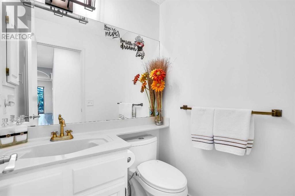 1360 Shawnee Road Sw, Calgary, Alberta  T2Y 2T1 - Photo 8 - A2214312