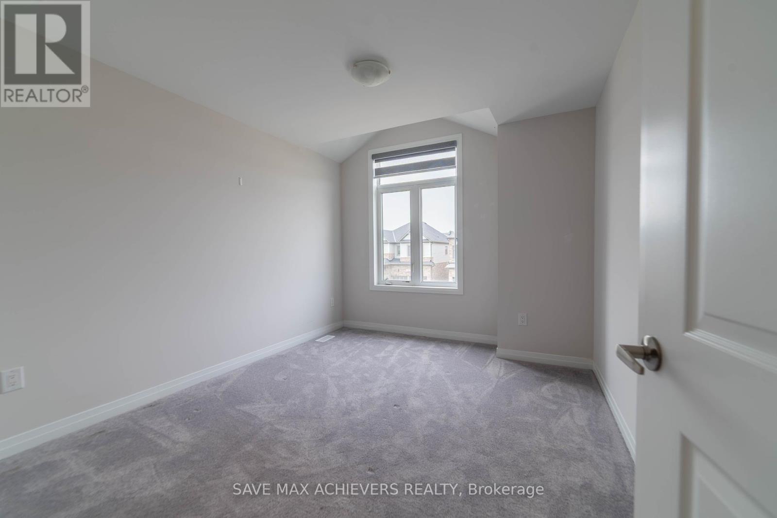 33 Rustic Oak Trail, North Dumfries, Ontario  N0B 1E0 - Photo 39 - X12174863