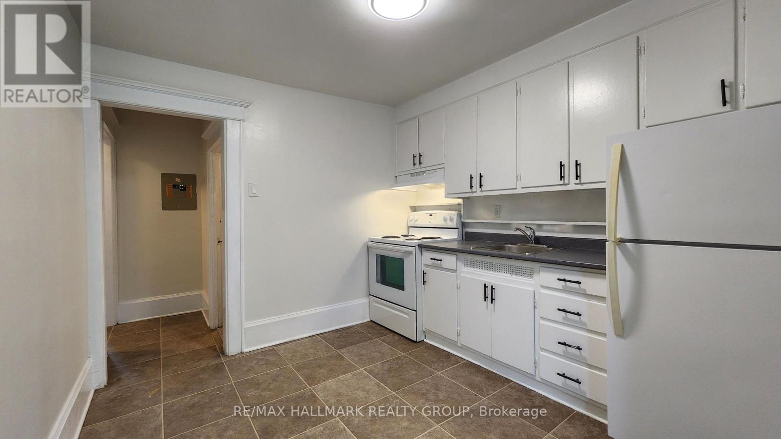 3 - 122 Fourth Avenue, Ottawa, Ontario  K1S 2L4 - Photo 7 - X12187918