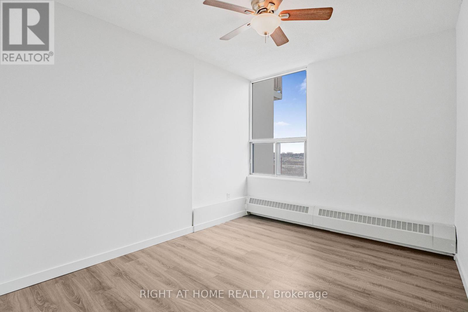 1503 - 60 Pavane Linkway, Toronto, Ontario  M3C 1A2 - Photo 19 - C12187912