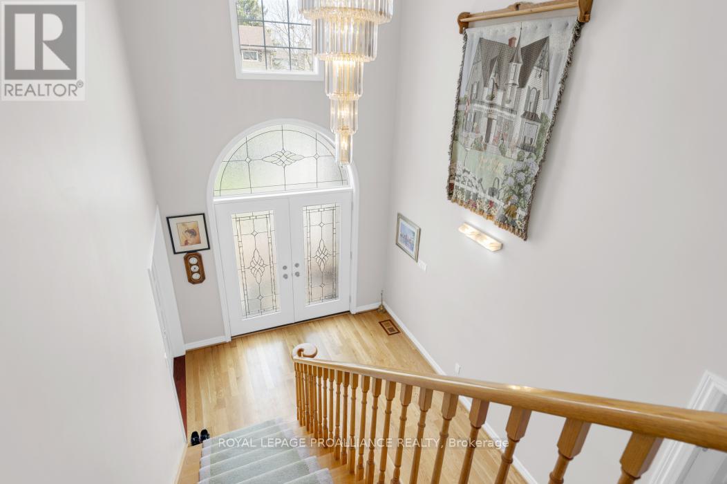 39 Grosvenor Drive, Belleville, Ontario K8P 5K3 - Photo 13 - X12096929