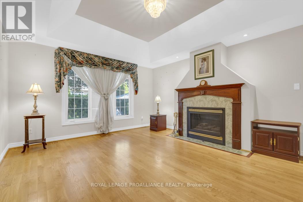 39 Grosvenor Drive, Belleville, Ontario K8P 5K3 - Photo 24 - X12096929