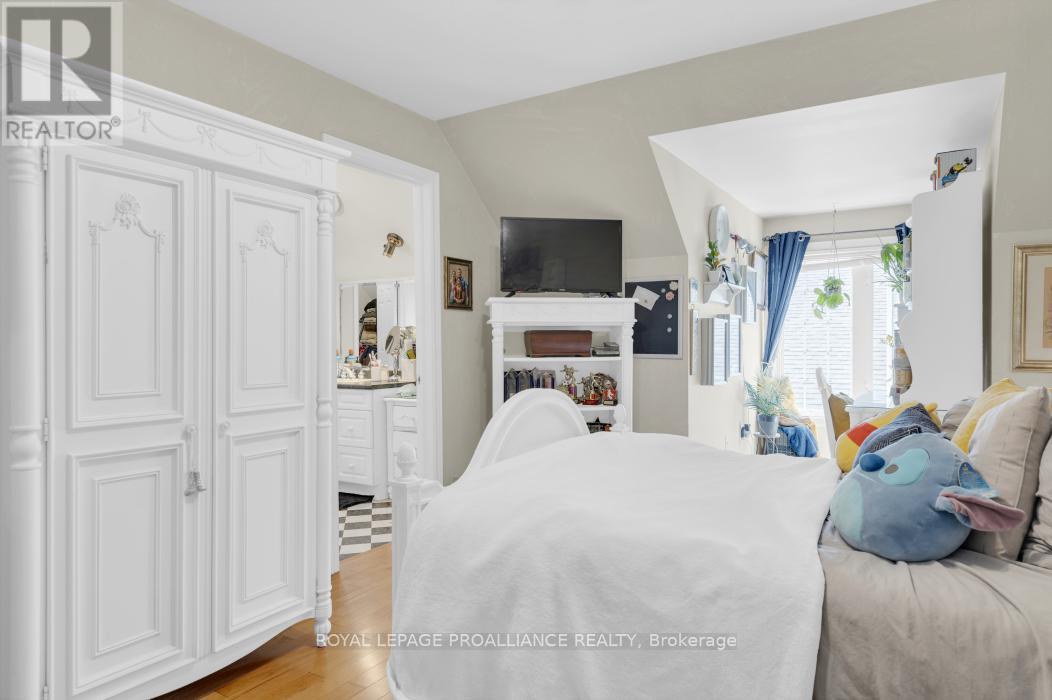 39 Grosvenor Drive, Belleville, Ontario K8P 5K3 - Photo 29 - X12096929