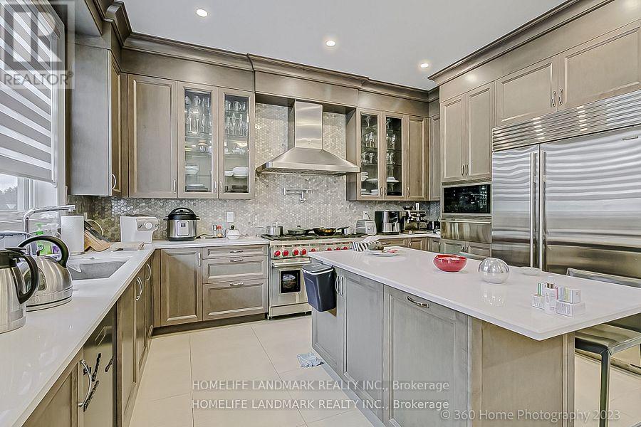 15 Little Celeste Court, Vaughan, Ontario  L6A 4Z7 - Photo 4 - N12187914