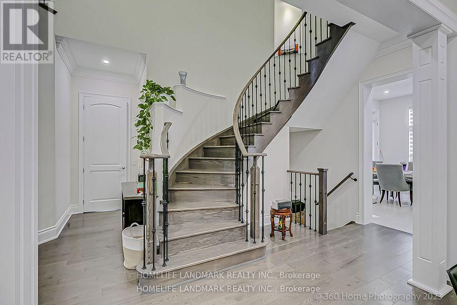 15 Little Celeste Court, Vaughan, Ontario  L6A 4Z7 - Photo 5 - N12187914