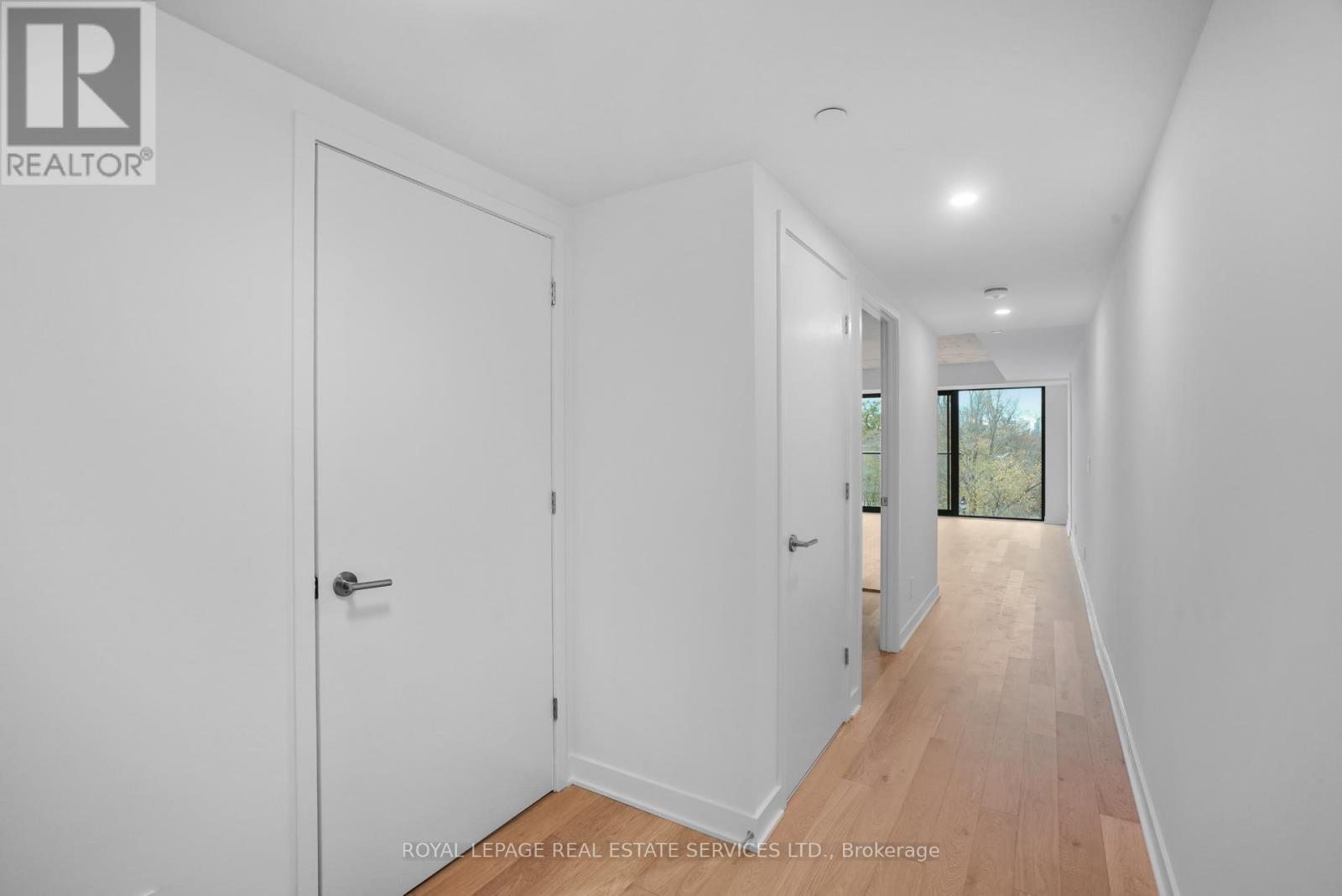 302 - 2720 Dundas Street W, Toronto (Junction Area), Ontario  M6P 1Y2 - Photo 2 - W12187921