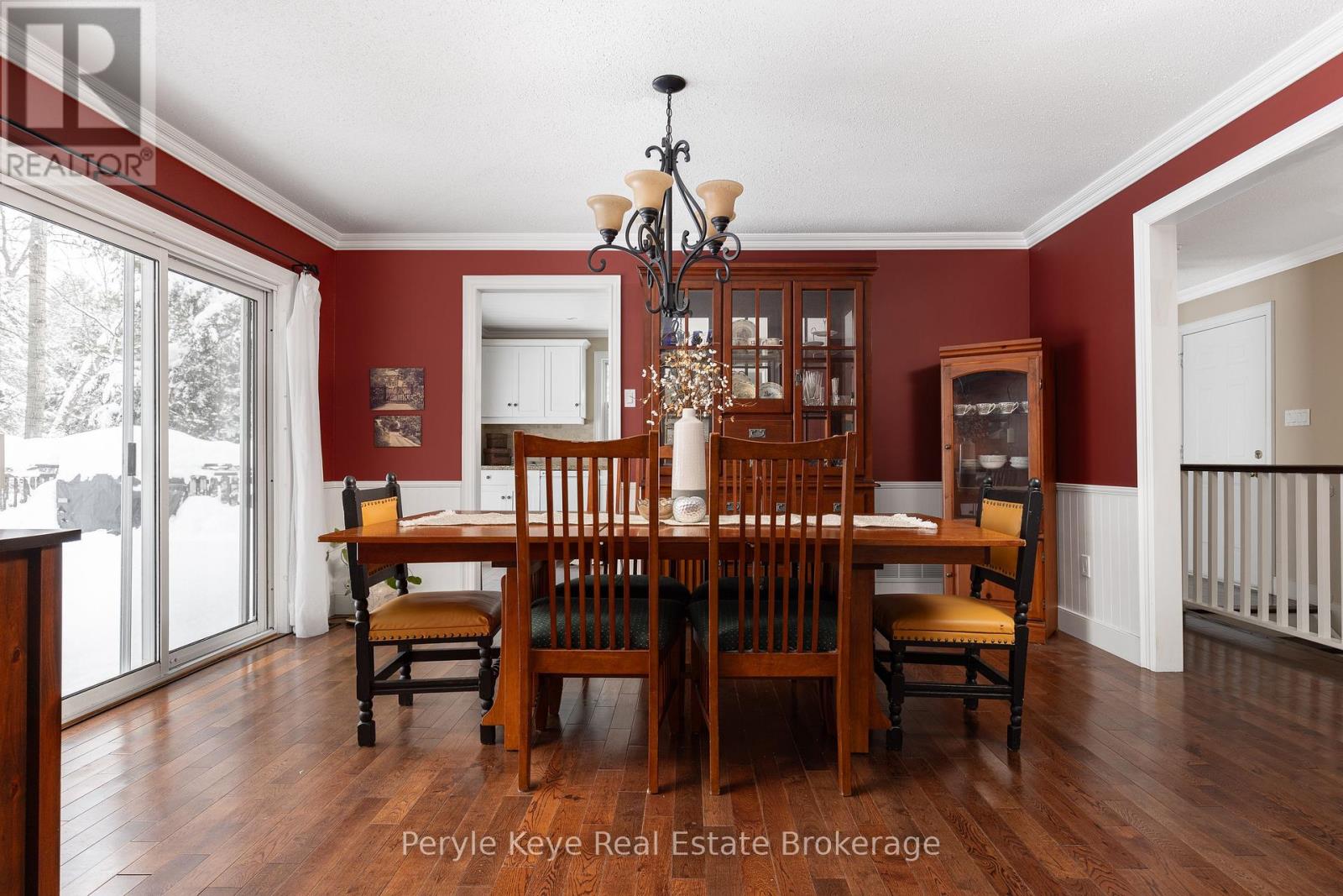 Property at 33 MEADOW HEIGHTS DRIVE image 3