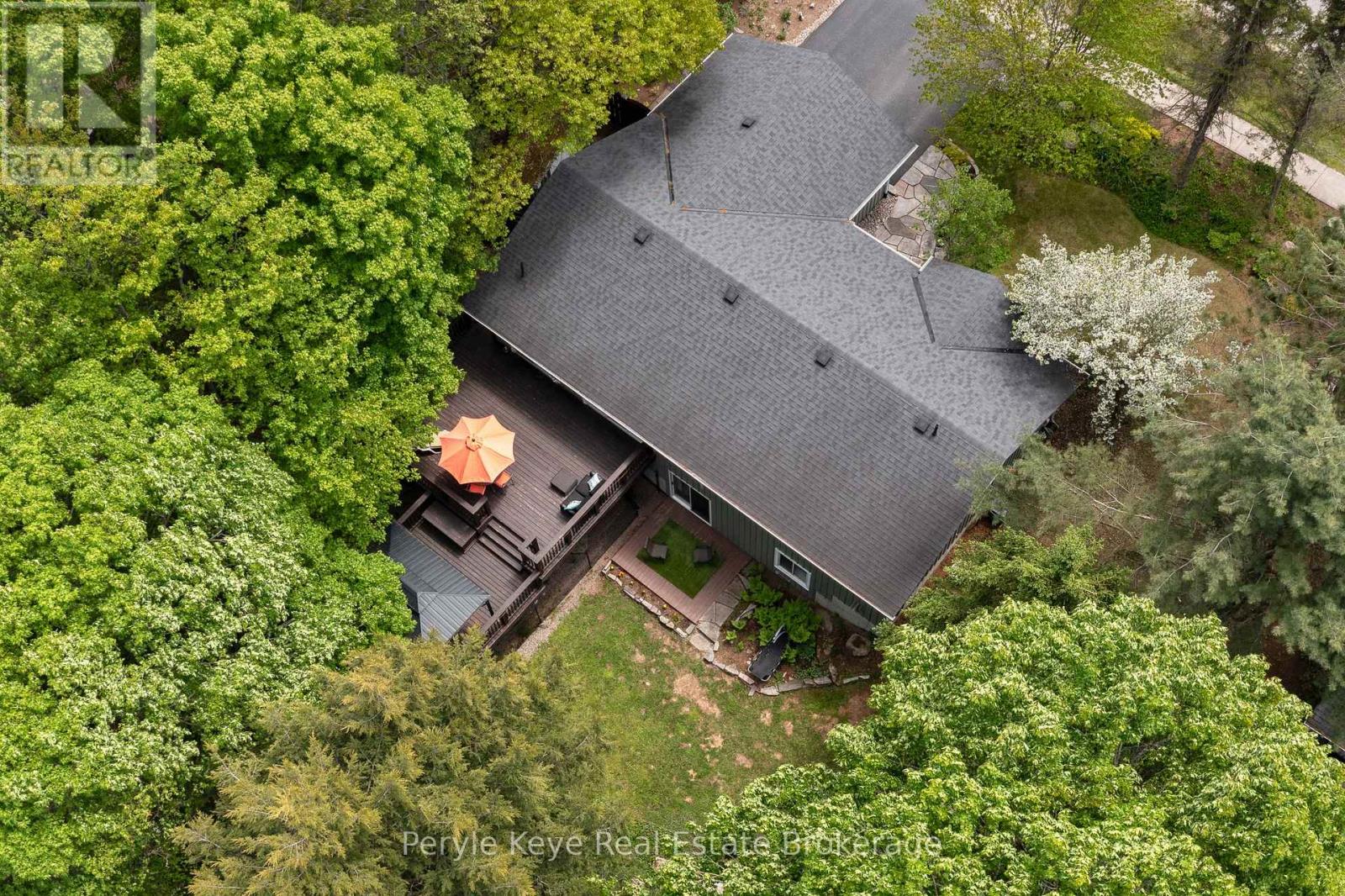 Property at 33 MEADOW HEIGHTS DRIVE image 4