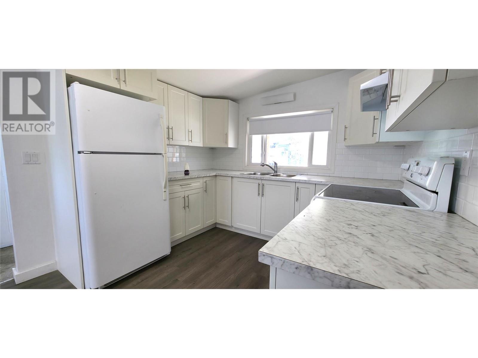 6176 Spartan Street, Oliver, British Columbia  V0H 1T6 - Photo 8 - 10348718