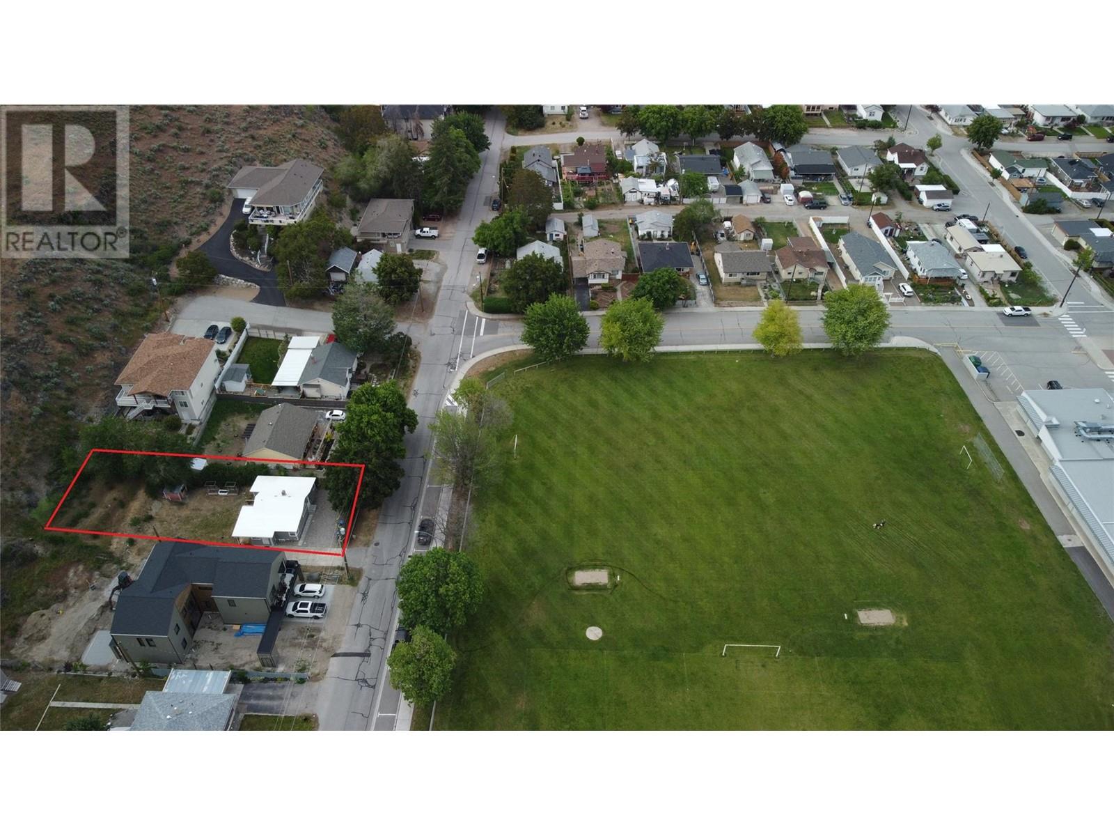 6176 Spartan Street, Oliver, British Columbia  V0H 1T6 - Photo 4 - 10348718
