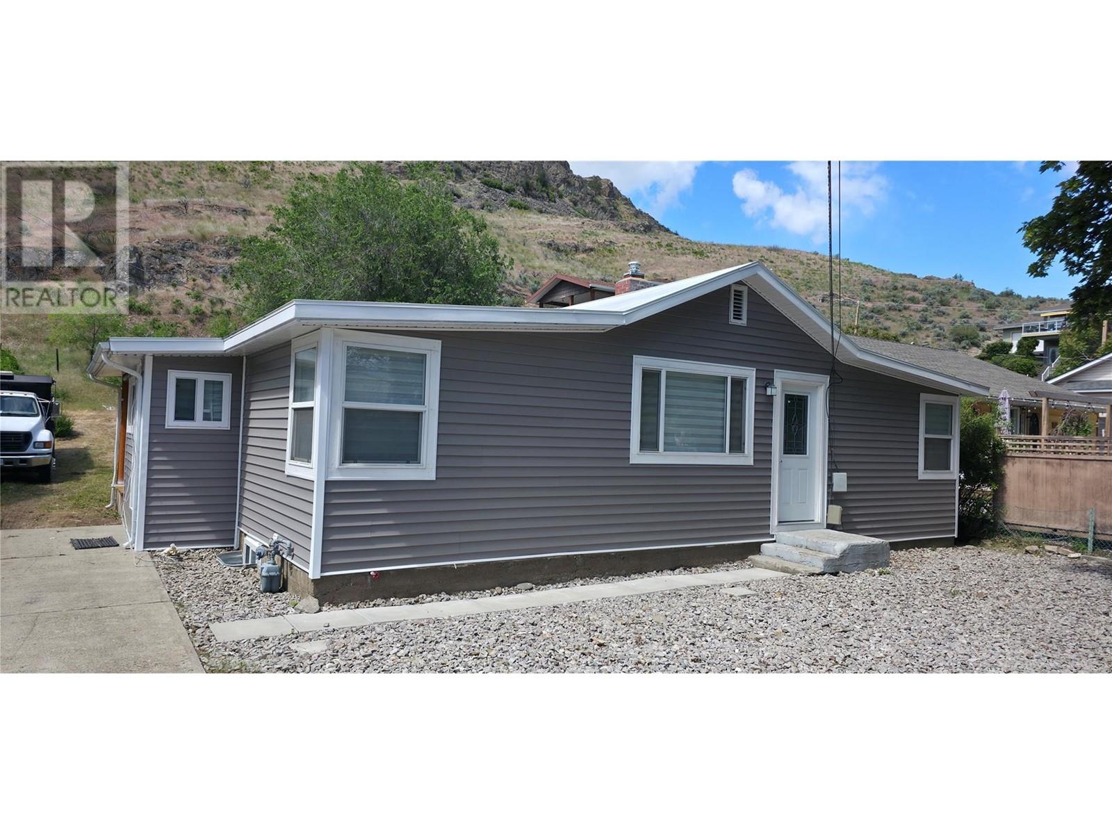 6176 SPARTAN Street, Oliver, British Columbia