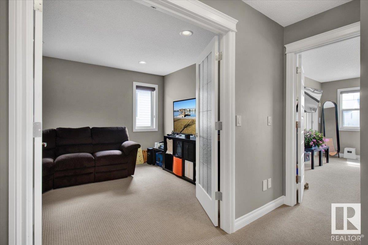 Property at 1484 37B AV NW image 5