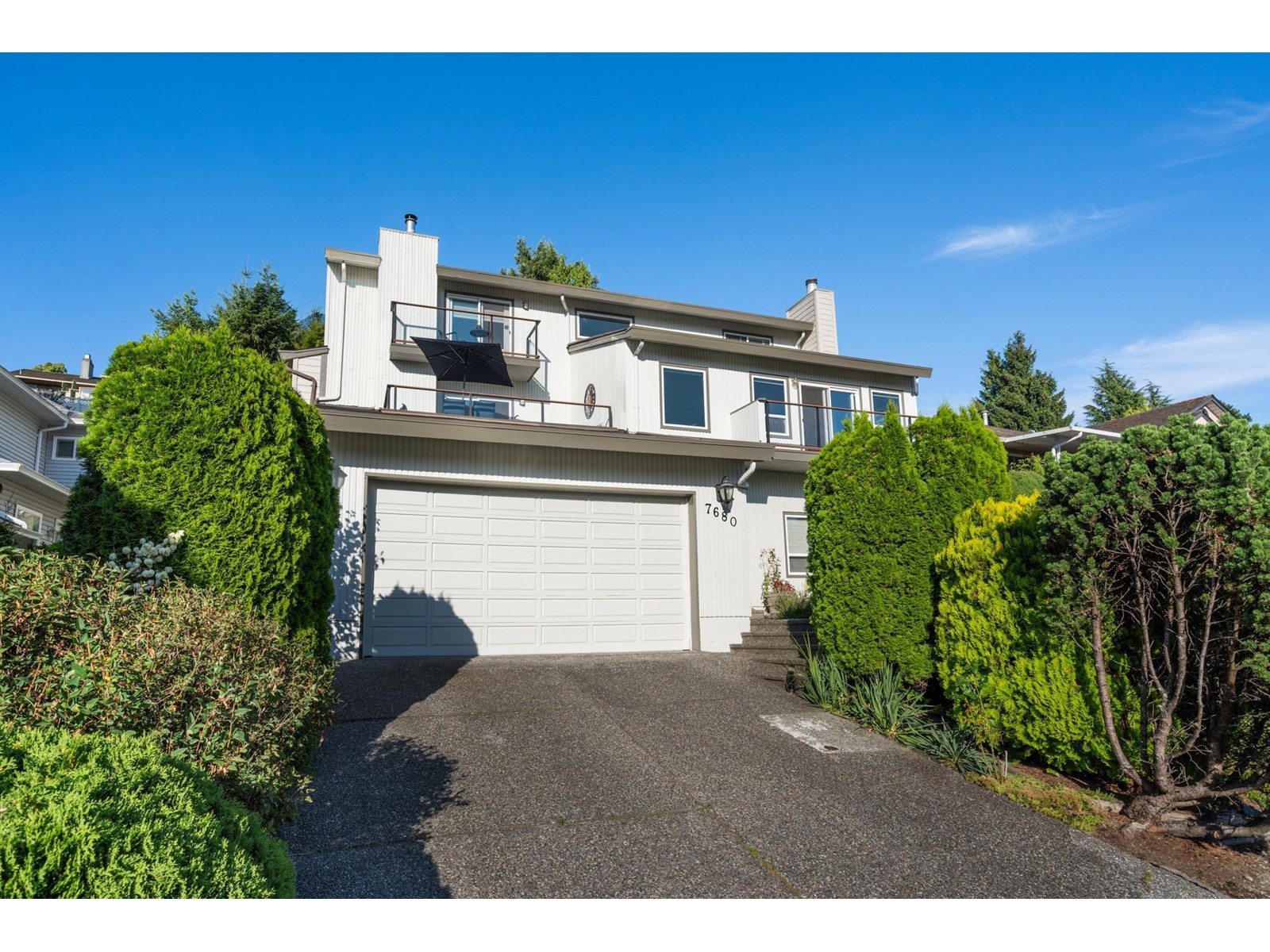 Property at 7680 BARRYMORE DRIVE image 3