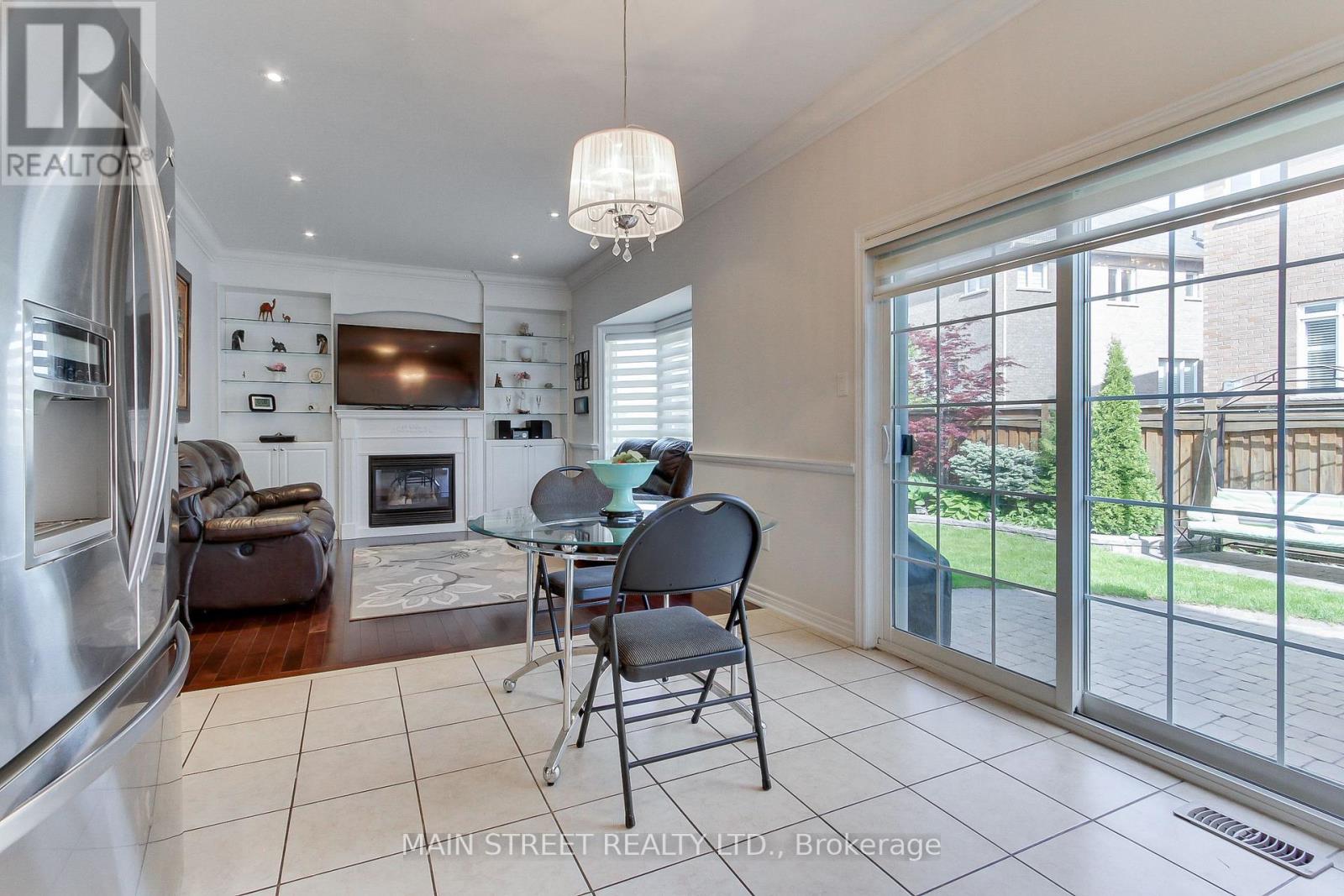 6 Amstel Avenue, Richmond Hill, Ontario  L4E 0P9 - Photo 21 - N12187949