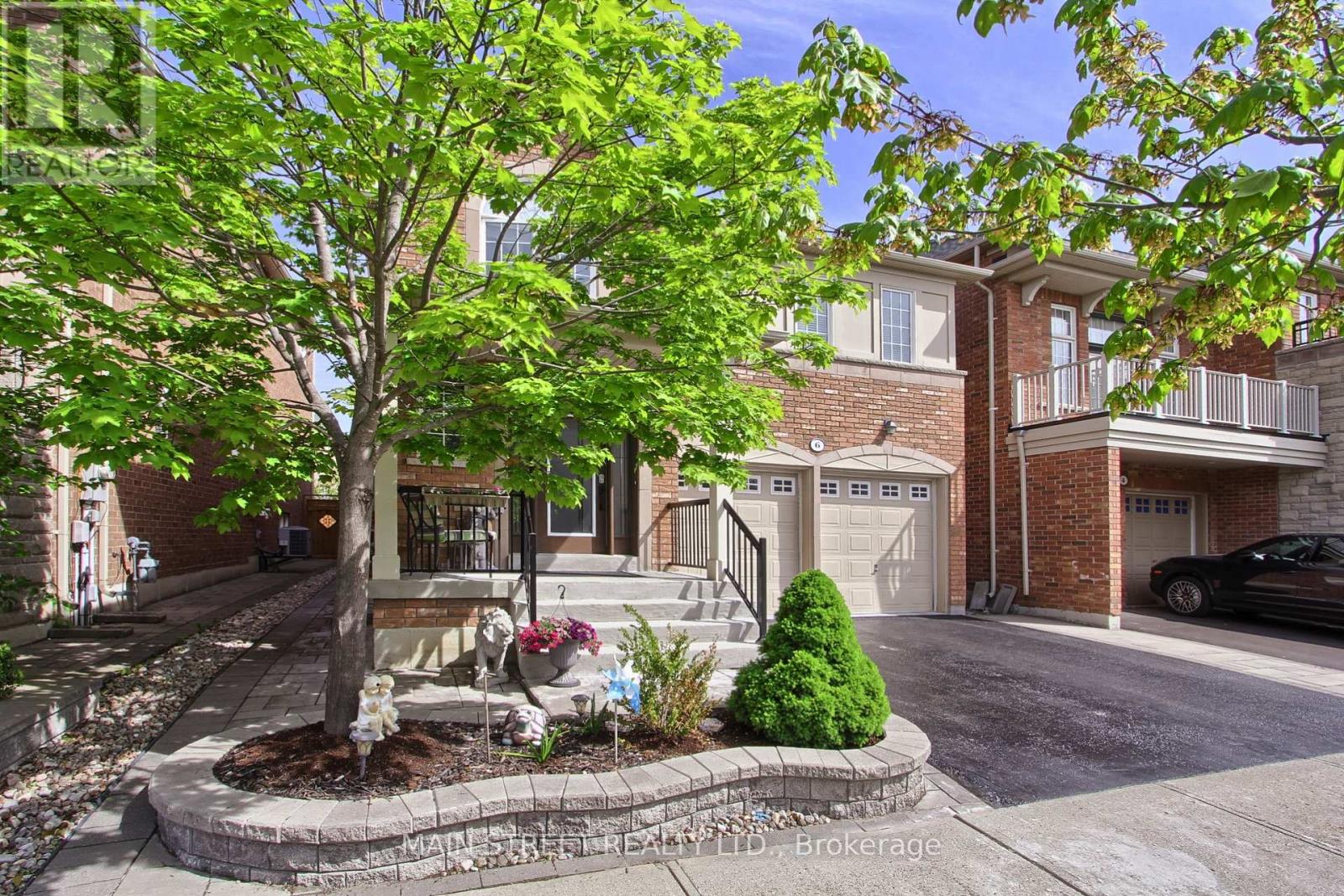 Property at 6 AMSTEL AVENUE image 3