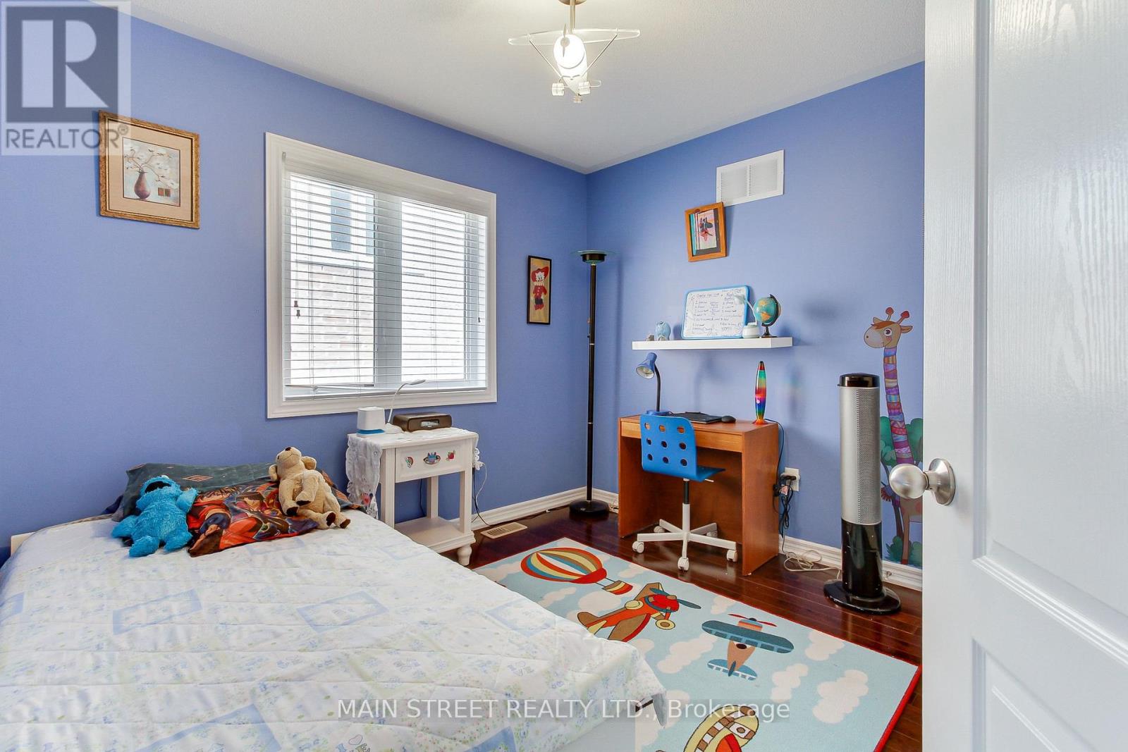 6 Amstel Avenue, Richmond Hill, Ontario  L4E 0P9 - Photo 34 - N12187949