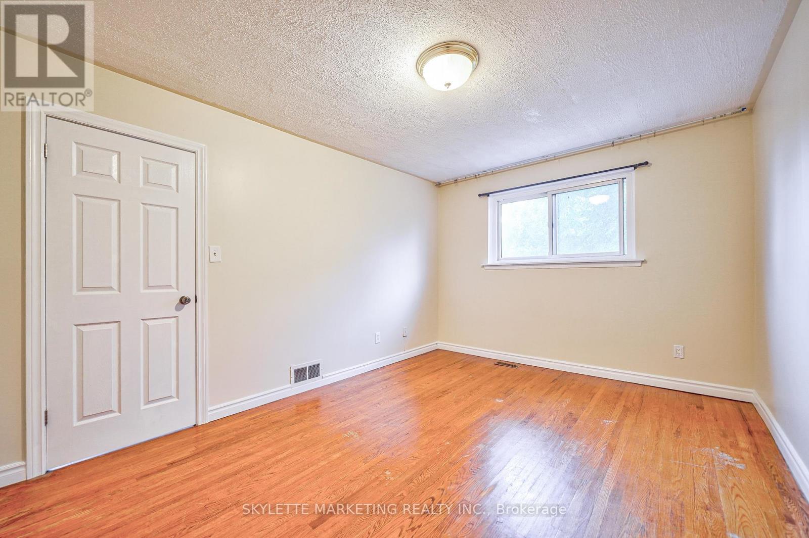 3425 Oakglade Crescent W, Mississauga, Ontario  L5C 1X4 - Photo 32 - W12187953