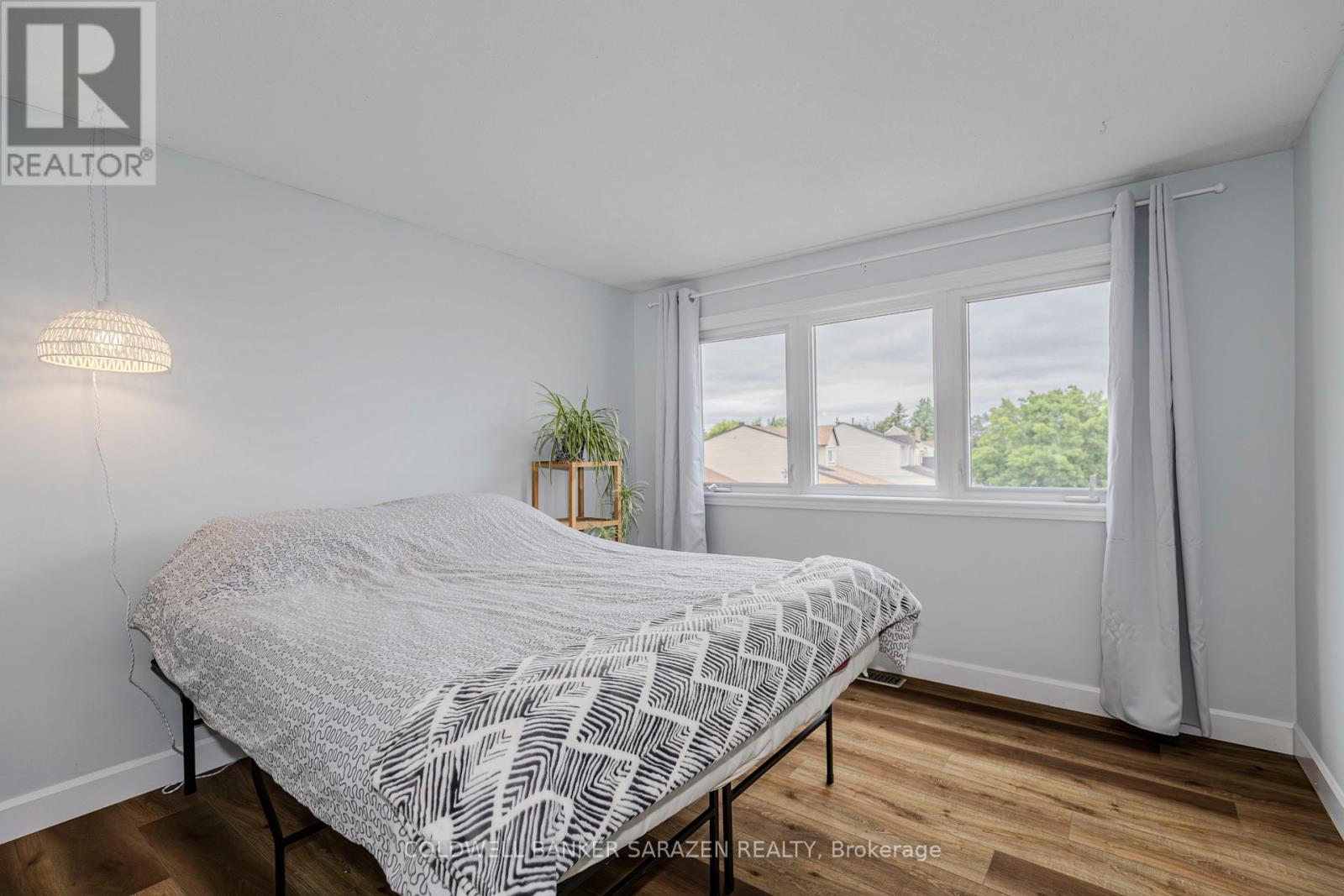 22 Crimson Gate, Ottawa, Ontario  K1T 1Z6 - Photo 17 - X12187960