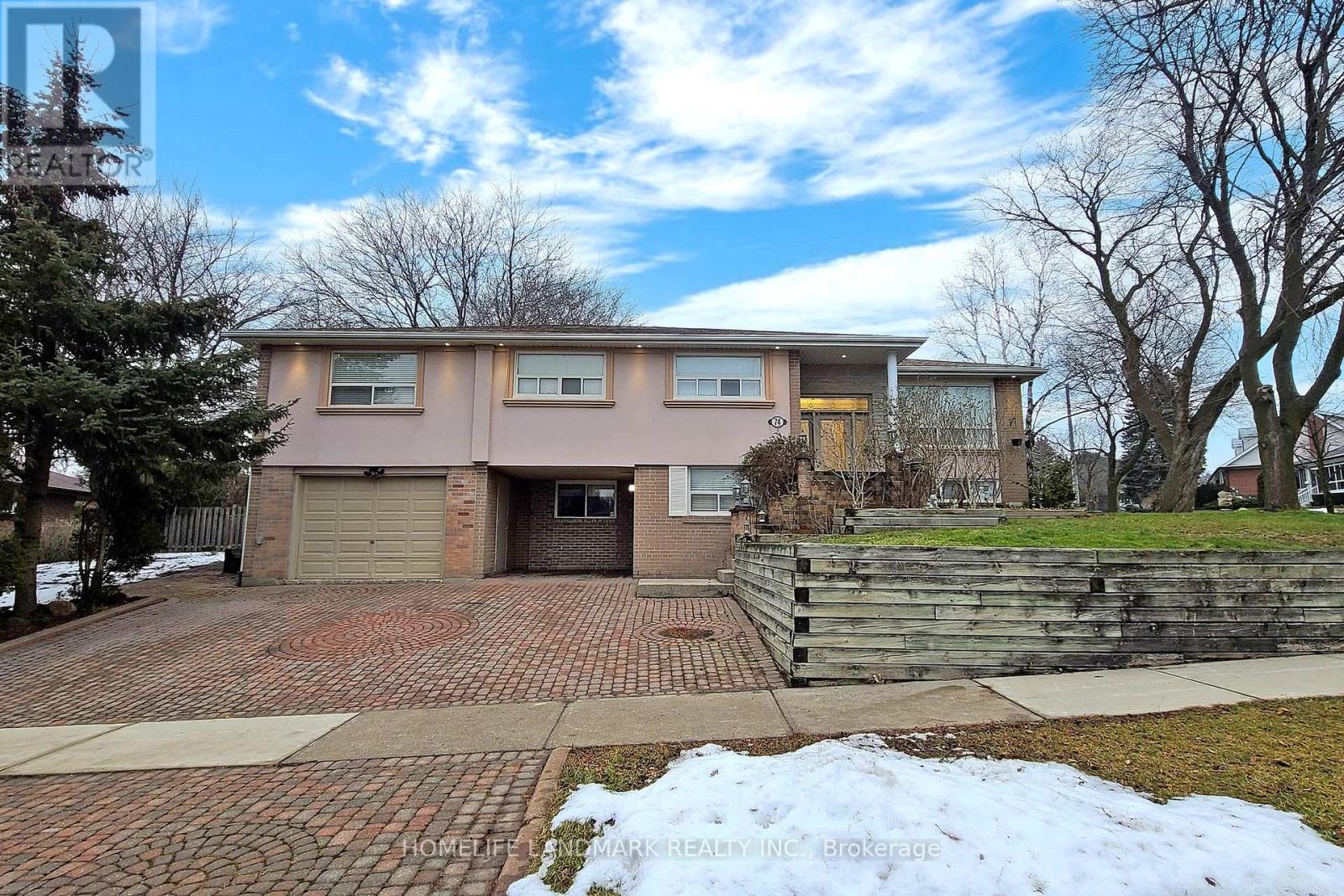 74 CREEKWOOD DRIVE, Toronto, Ontario