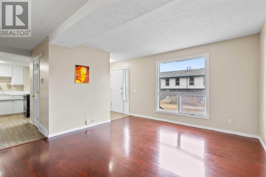 98, 6440 4 Street, Calgary, Alberta  T2K 1B8 - Photo 3 - A2201203