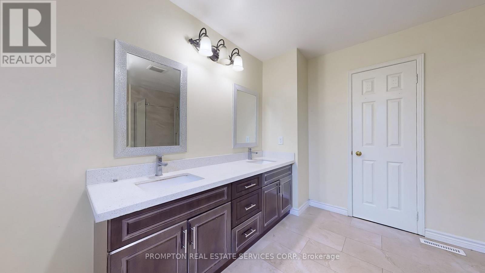 409 Silverthorne Crescent, Mississauga, Ontario  L5R 1W1 - Photo 22 - W12187964
