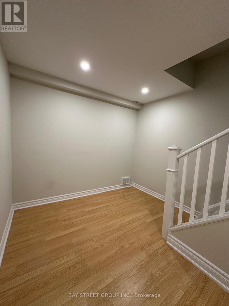 19 Silversmith Court, Guelph, Ontario  N1G 5C1 - Photo 41 - X12187973