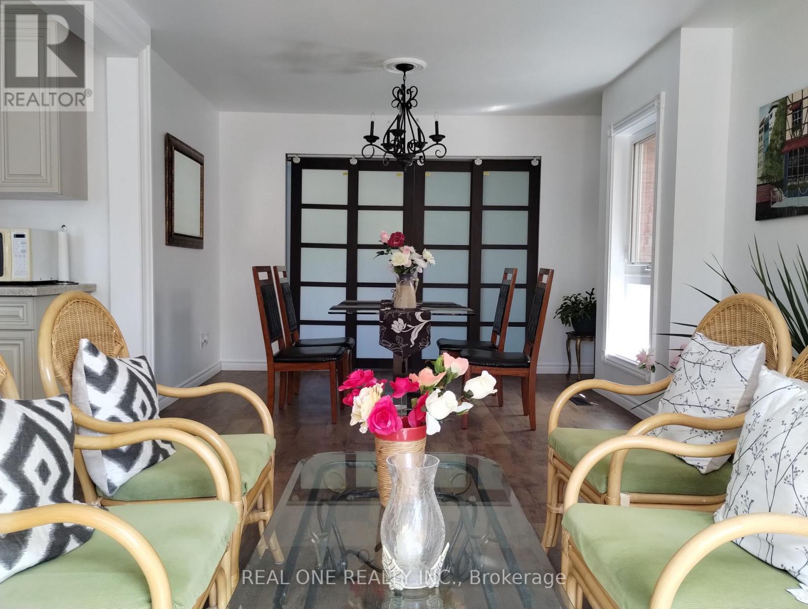 7 Mccool Court, Toronto, Ontario  M1V 2E3 - Photo 3 - E12187975